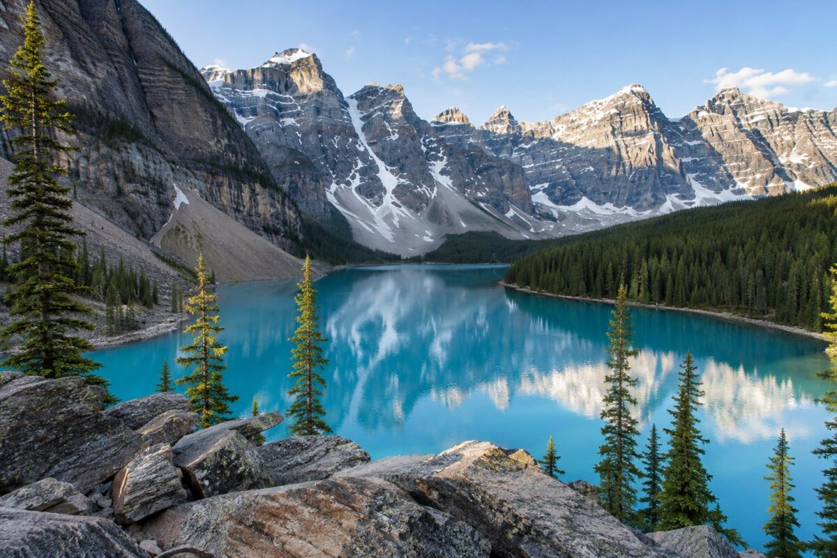 Rocheuses : le lac Moraine et la vallée des Dix-Pics, à Banff