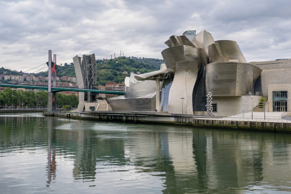 Bilbao : le musée Guggenheim au bord du Nervión